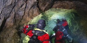 , Novembrový predĺžený víkend v Belianskych Tatrách s jaskyniarskymi a potápačskými akciami